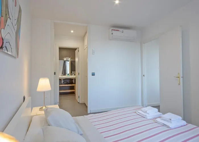 Barcelona Comtal Apartments